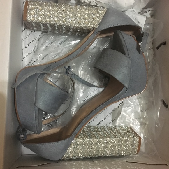 ALDO Bling Shoes - Picture 2 of 3